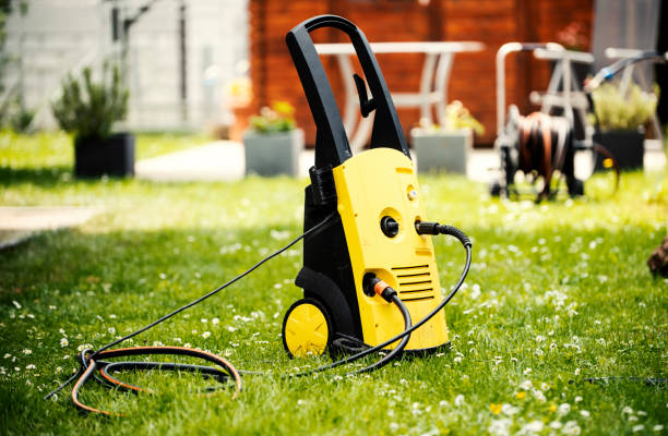 Best Building Exterior Washing  in Lindsay, CA